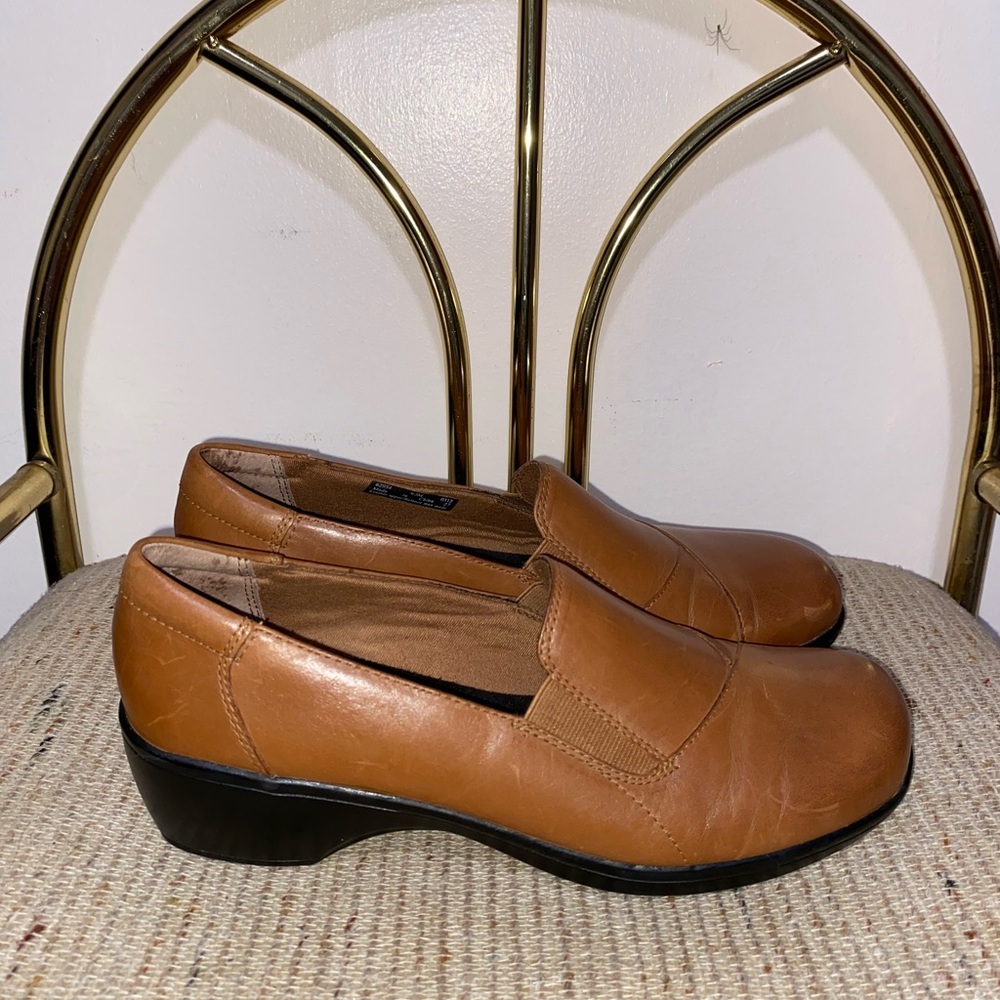 Clarks - Brown Leather Slip-On Loafers